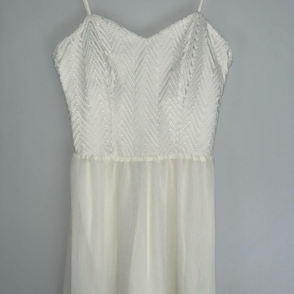Candie’s White Sleeveless Dress